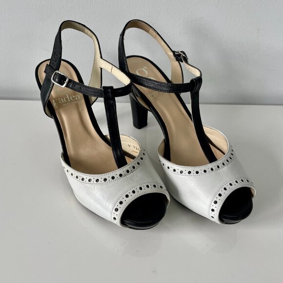 Vintage - Gadea of Spain Black & White Leather "Mary Jane" Shoes - Picture 4 of 13